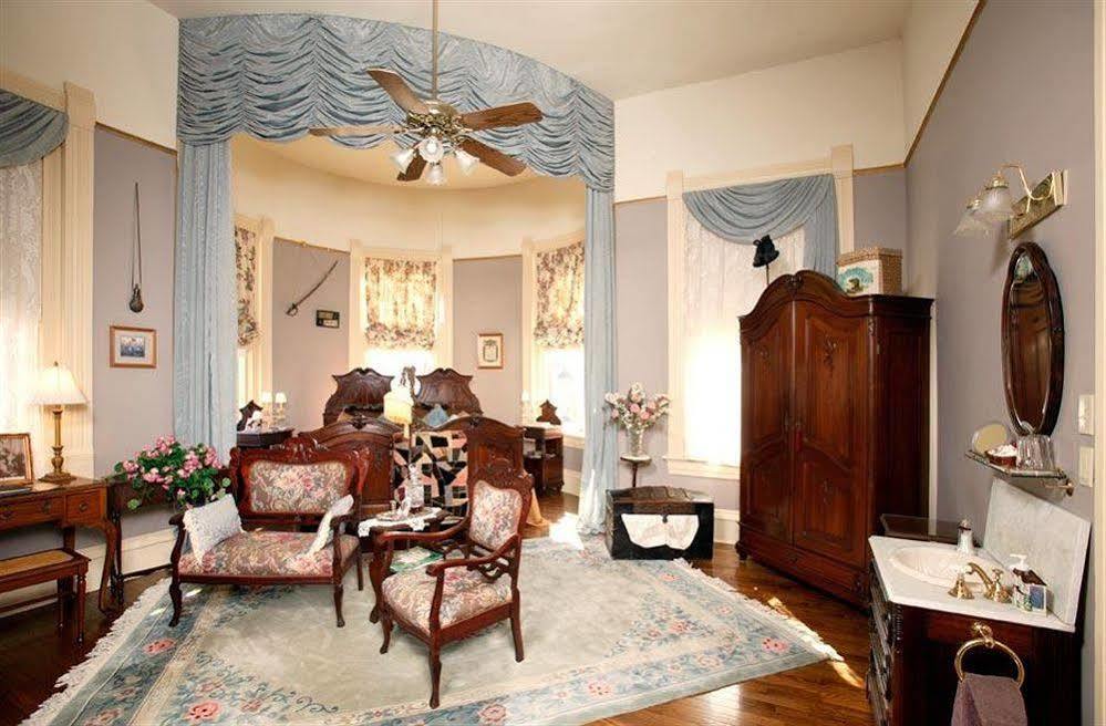 Bed and Breakfast The Empress Of Литл-Рок Экстерьер фото